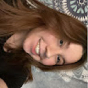 Meet your Posher, Chloe